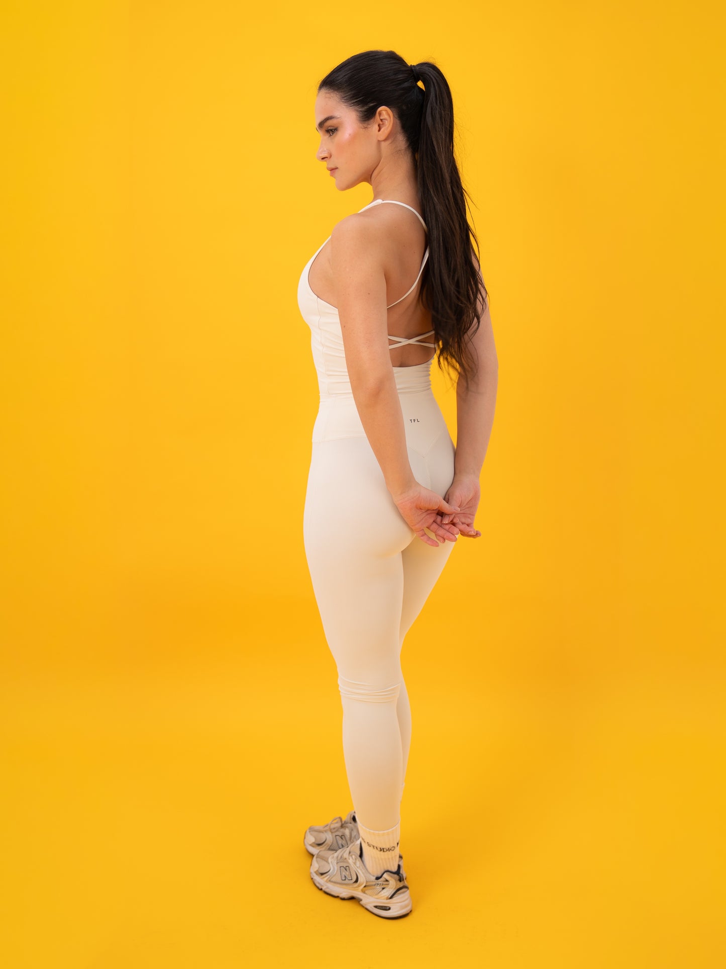 the studio set
(sport bra+ leggings)